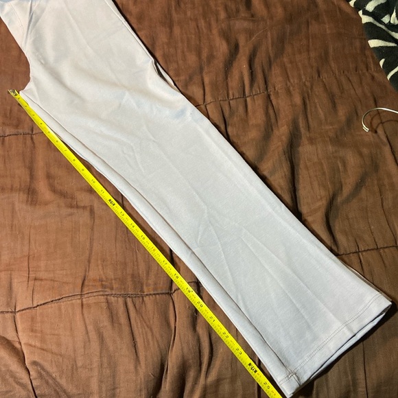 Lavender Colored Stretch Pant by Zig Zag Stripes Brand. NWOT! - Picture 14 of 16